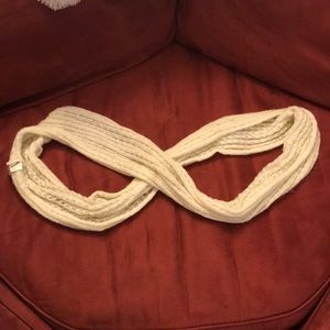 Cream & Gold Speckled Knit Infiniti Scarf